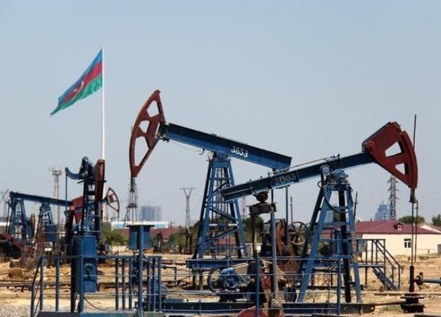 Daily crude oil production in Azerbaijan amounted to 586.2 thousand barrels in September 