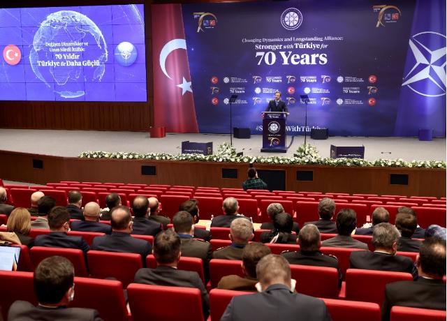 Fəxrəddin Altun: Türkiyə sabitləşdirici güc olaraq NATO-da üzərinə düşən vəzifələri yerinə yetirir - FOTO