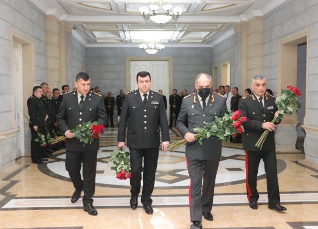 Hərbi Prokuror Xanlar Vəliyev: "Ulu öndər Heydər Əliyev şərəfli ömrünü millətimizin parlaq gələcəyinə həsr etmişdir" - FOTO